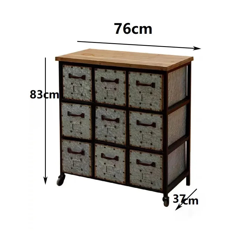 Metallschrank Industriedesign