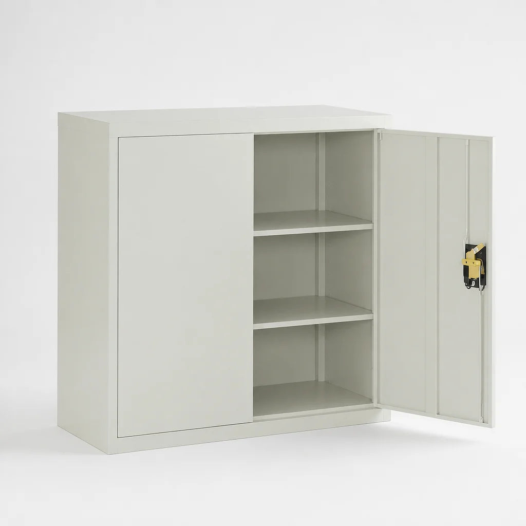 Grauer Metallschrank